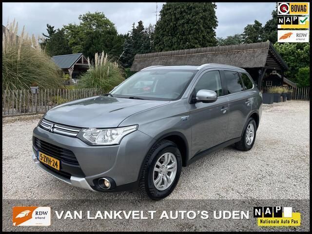 Grijs Gebruikt 2015 Mitsubishi Outlander Edition SUV | € 11.495 (Goede deal) - Afbeelding 1/4