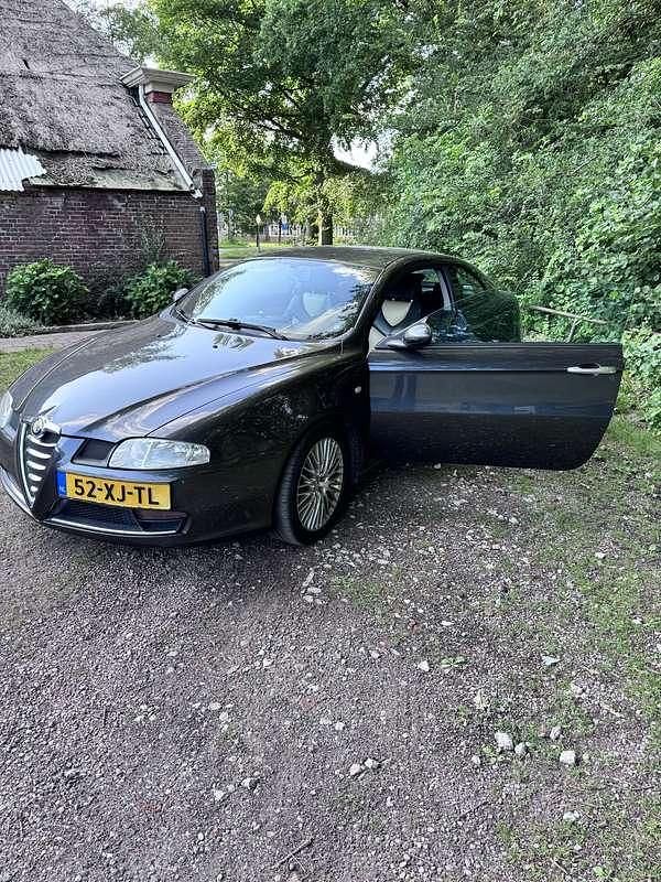 Gebruikt 2007 Alfa Romeo GT Progression Coupé | € 2.000 (Eerlijke prijs) - Afbeelding 1/4