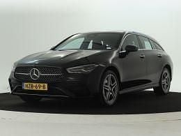Donker kosmoszwart metaalkleur metallic Gebruikt 2024 Mercedes 250 AMG line Stationwagen | € 39.945 (Super prijs) - Afbeelding 1/3