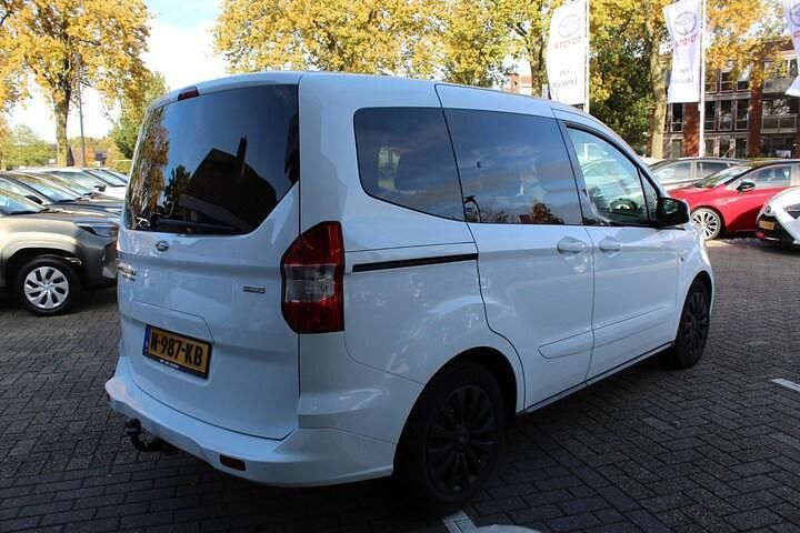 Occasion Ford Tourneo Courier Titanium 101 PK (74 kW) 2017 Wit MPV