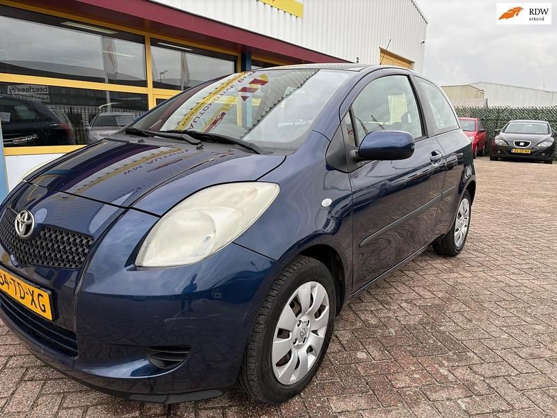 Blauw Gebruikt 2006 Toyota Yaris Sol Hatchback | € 2.499 (Eerlijke prijs) - Afbeelding 1/4