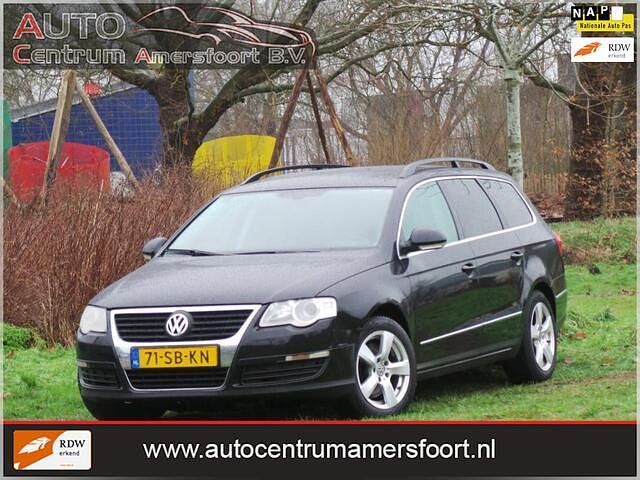 Zwart Occasion 2005 VW Passat Comfortline Stationwagen | € 1.749 (Eerlijke prijs) - Afbeelding 1/4