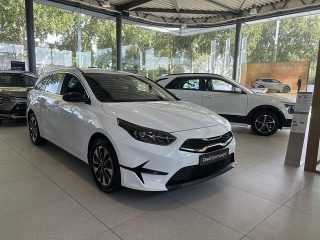 Nieuw Kia Ceed Sportswagon 99 PK (72 kW) 2025 Wit Stationwagen