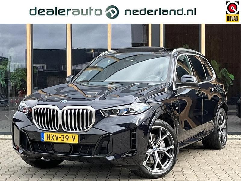 Zwart Gebruikt 2023 BMW X5 M Sport SUV | € 82.950 (Eerlijke prijs) - Afbeelding 1/4