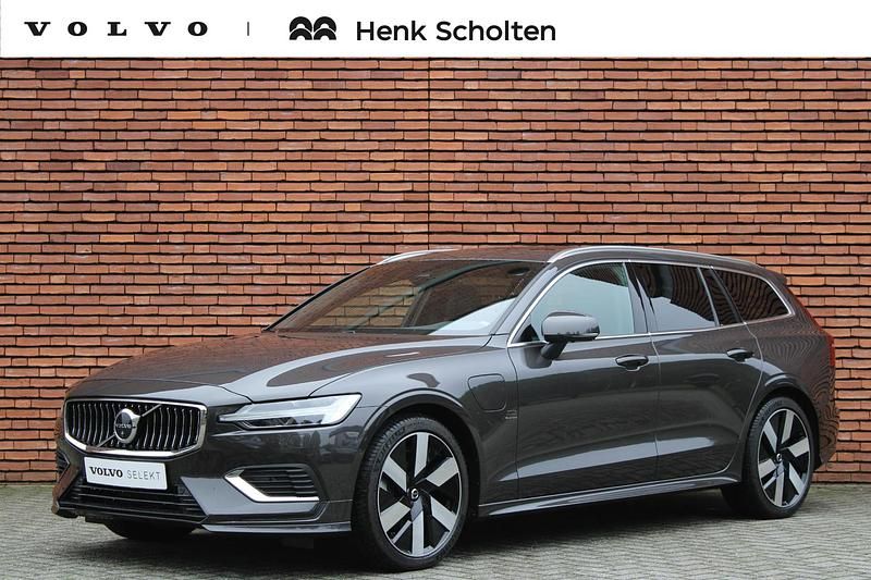 Grijs Gebruikt 2022 Volvo V60 Plus Stationwagen | € 46.950 (Duur) - Afbeelding 1/4