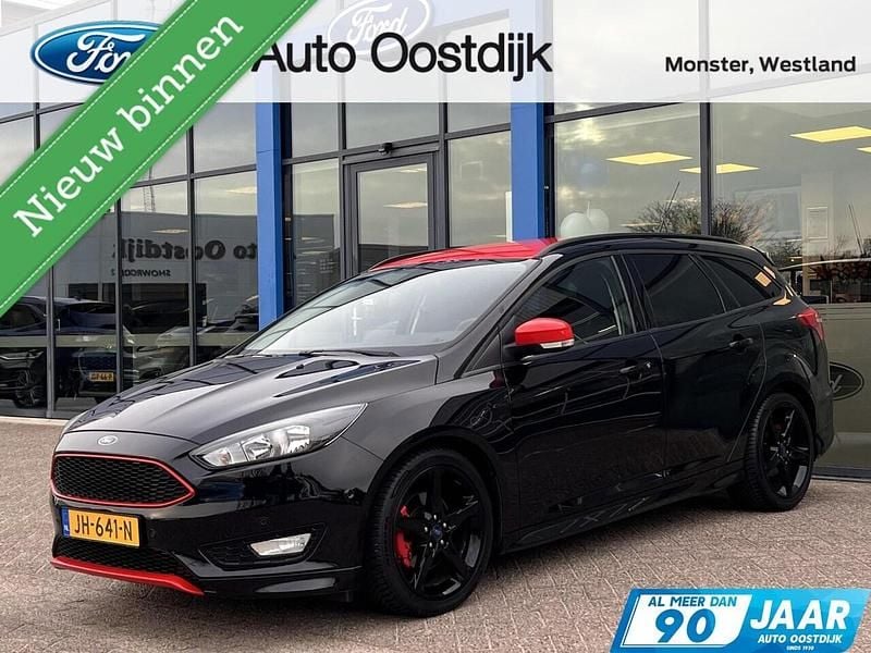 Zwart Occasion 2016 Ford Focus Stationwagen | € 10.900 (Goede deal) - Afbeelding 1/4