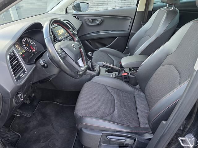 Occasion Seat Leon CONNECT 150 PK (110 kW) 2016 Zwart Hatchback