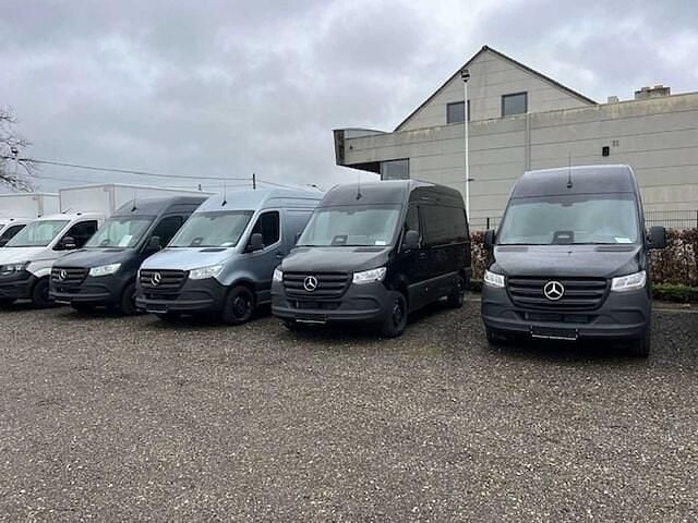 Nieuw Mercedes Sprinter 170 PK (125 kW) 2025 Zwart Van
