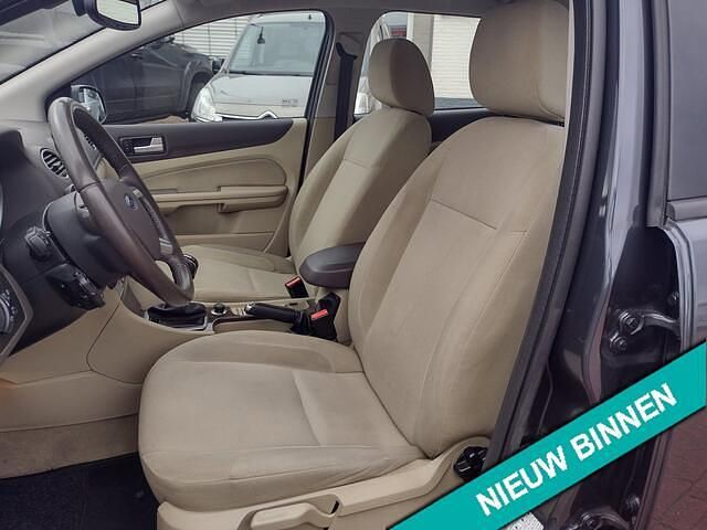 Occasion Ford Focus Ghia 125 PK (91 kW) 2010 Grijs Stationwagen