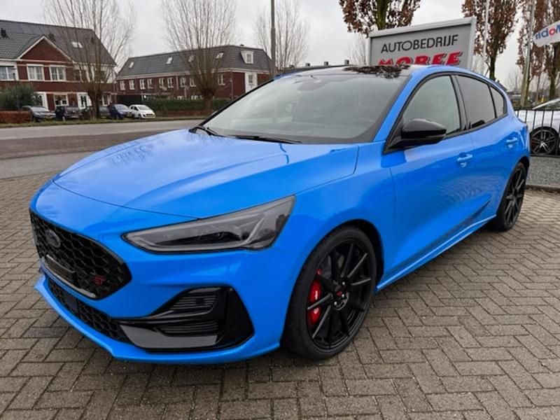 Blauw Occasion 2024 Ford Focus ST Hatchback | € 42.990 (Goede deal) - Afbeelding 1/4