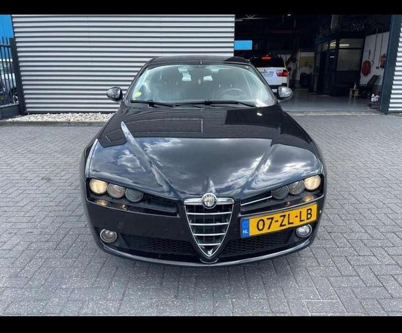 Gebruikt 2006 Alfa Romeo 159 Progression Sedan | € 1.550 (Eerlijke prijs) - Afbeelding 1/4
