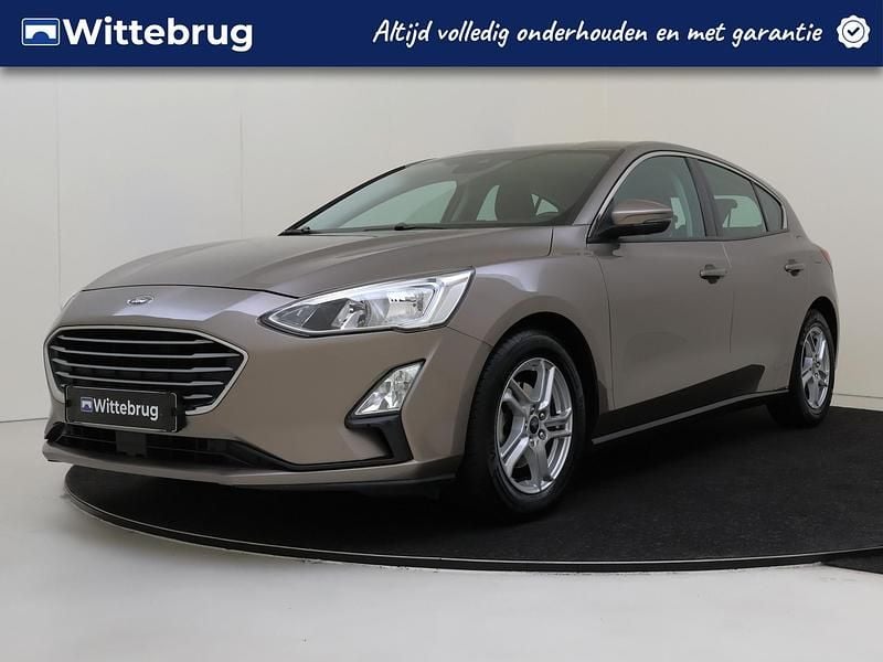 Grijs Gebruikt 2019 Ford Focus Business Edition Hatchback | € 13.725 (Goede deal) - Afbeelding 1/3