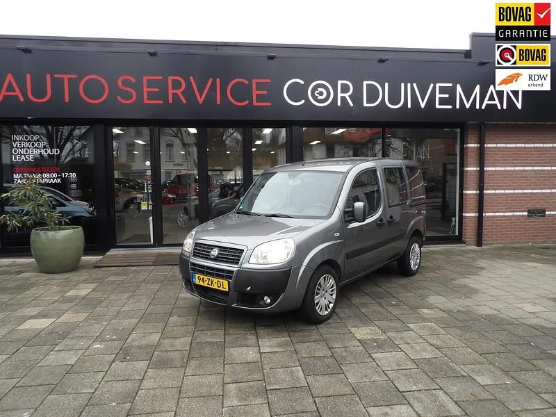 Occasion Fiat Doblò Dynamic 78 PK (57 kW) 2008 Grijs MPV