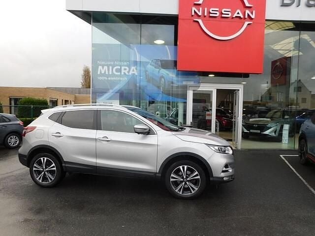 Grijs Gebruikt 2020 Nissan Qashqai N-Connecta SUV | € 18.900 (Goede deal) - Afbeelding 1/4