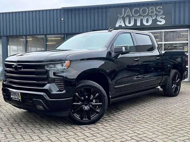 Occasion Chevrolet Silverado 426 PK (313 kW) 2024 Zwart Van