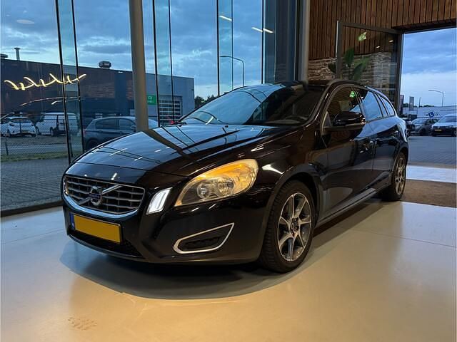 Zwart Gebruikt 2011 Volvo V60 Kinetic Stationwagen | € 3.495 (Super prijs) - Afbeelding 1/4