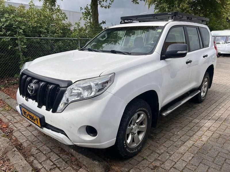 Wit Gebruikt 2015 Toyota Land Cruiser SUV | € 34.500 (Eerlijke prijs) - Afbeelding 1/4
