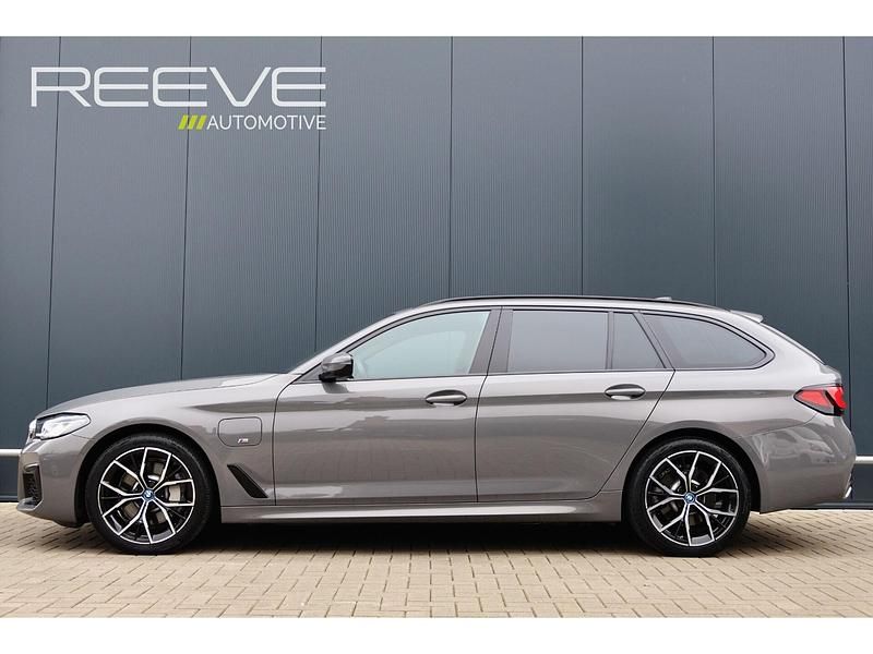 Occasion BMW 530 293 PK (215 kW) 2021 Grijs Stationwagen