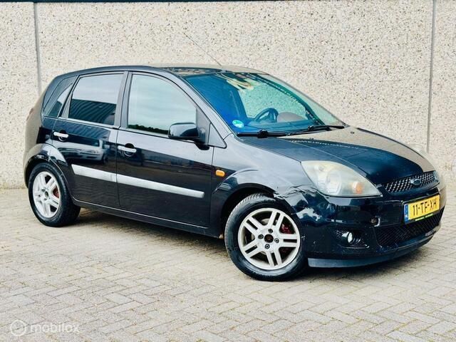 Occasion Ford Fiesta Style 69 PK (50 kW) 2006 Zwart Hatchback