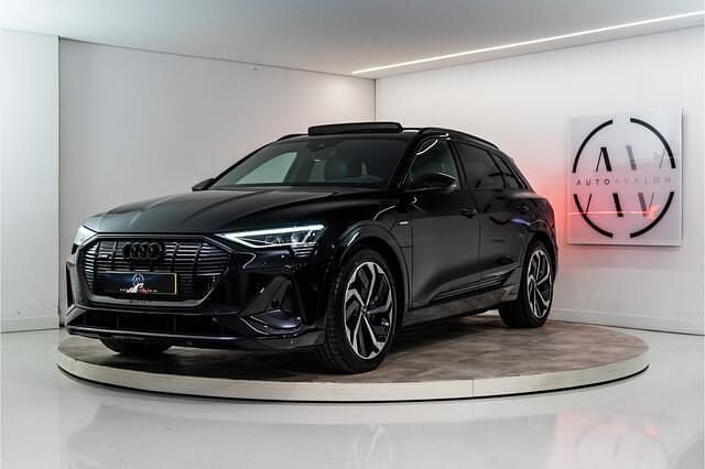 Zwart Occasion 2019 Audi e-tron S-Line SUV | € 29.980 (Iets duurder) - Afbeelding 1/4