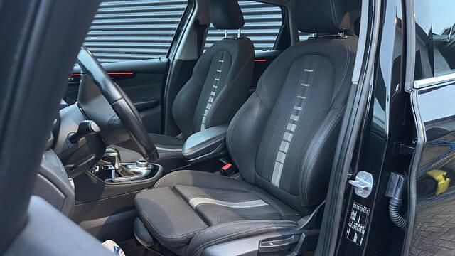 Occasion BMW 218 Executive 136 PK (100 kW) 2017 Zwart MPV