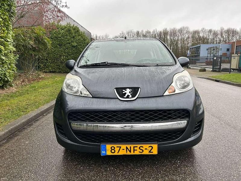 Occasion Peugeot 107 Urban Move 68 PK (50 kW) 2010 Grijs Hatchback