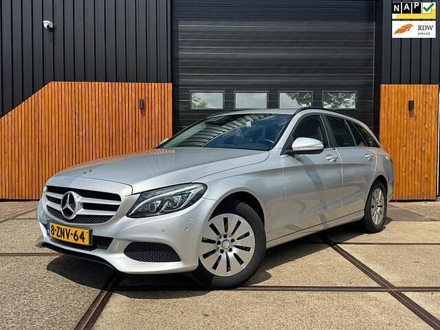 Grijs Gebruikt 2015 Mercedes C250 Prestige Stationwagen | € 16.999 (Goede deal) - Afbeelding 1/4