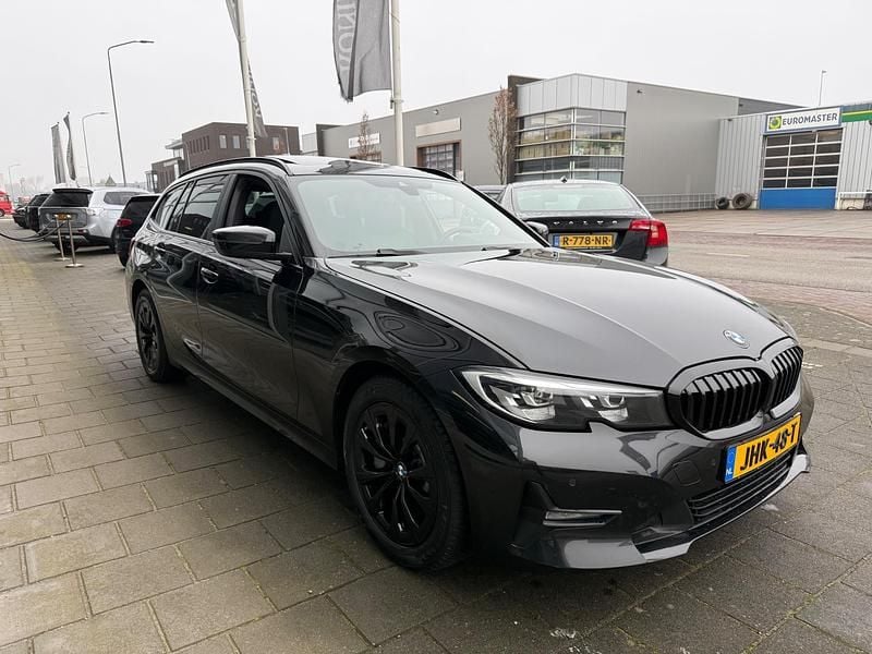Occasion BMW 330 184 PK (135 kW) 2021 Zwart Stationwagen
