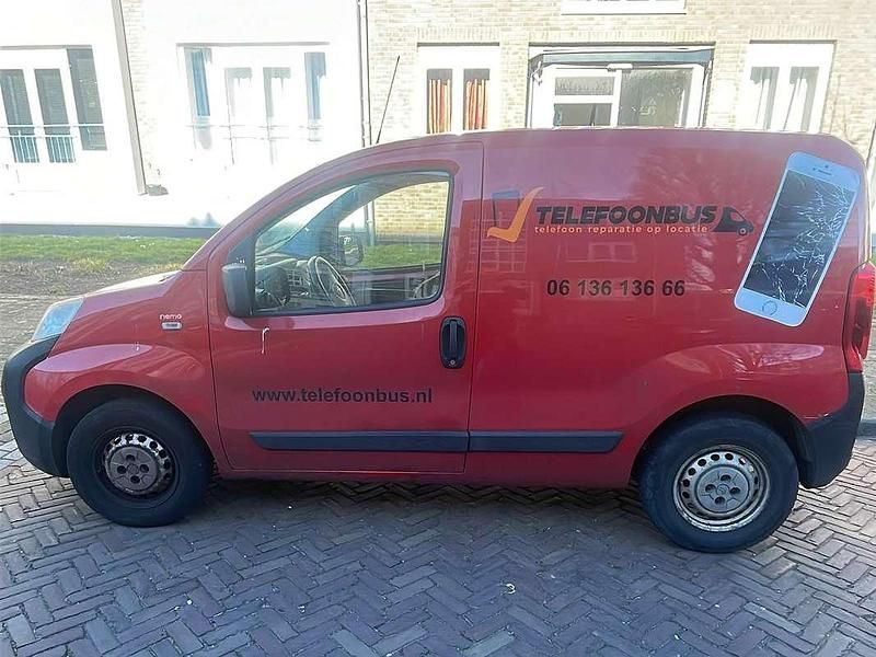 Rood Gebruikt 2010 Citroën Nemo MPV | € 1.300 (Eerlijke prijs) - Afbeelding 1/4