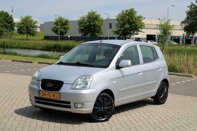 Occasion Kia Picanto EX 61 PK (44 kW) 2004 Grijs Hatchback