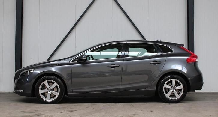 Occasion Volvo V40 Momentum 120 PK (88 kW) 2014 Grijs Hatchback