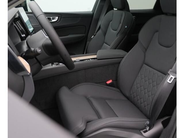 Nieuw Volvo XC60 Ultra 348 PK (255 kW) 2026 Grijs SUV