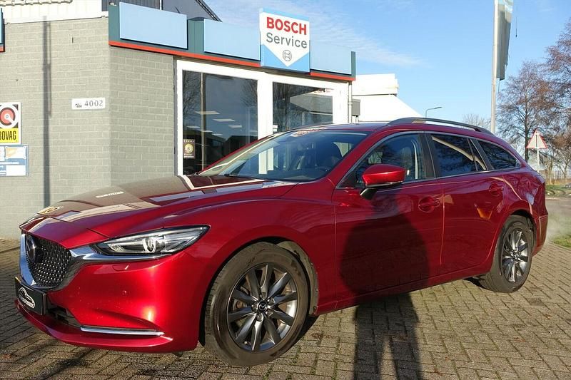 Rood (metallic) Gebruikt 2018 Mazda 6 Comfort Sedan | € 21.950 (Eerlijke prijs) - Afbeelding 1/4