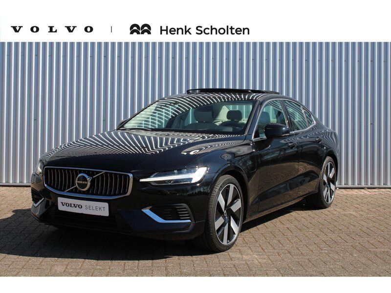 Zwart Gebruikt 2024 Volvo S60 Ultimate Sedan | € 44.950 (Eerlijke prijs) - Afbeelding 1/4