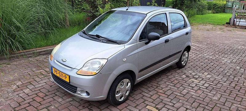 Grijs Gebruikt 2009 Chevrolet Matiz Hatchback | € 1.125 (Goede deal) - Afbeelding 1/4