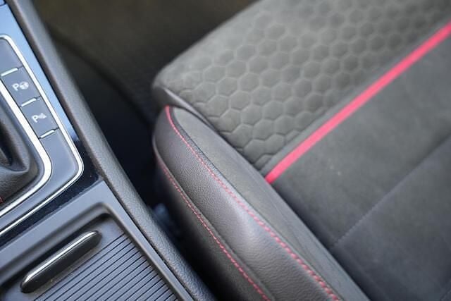 Occasion VW Golf VII GTI 245 PK (180 kW) 2017 Grijs Hatchback