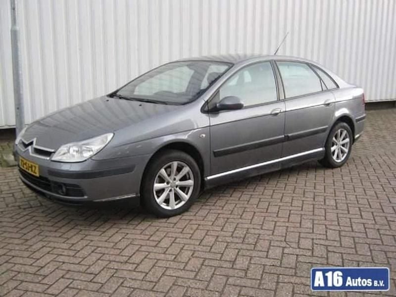 Grijs Gebruikt 2006 Citroën C5 Business Class Hatchback | € 1.950 - Afbeelding 1/4