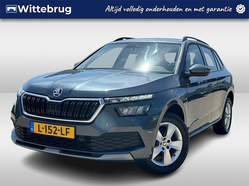 Grijs, metallic lak Gebruikt 2021 Skoda Kamiq Ambition SUV | € 18.950 (Eerlijke prijs) - Afbeelding 1/3