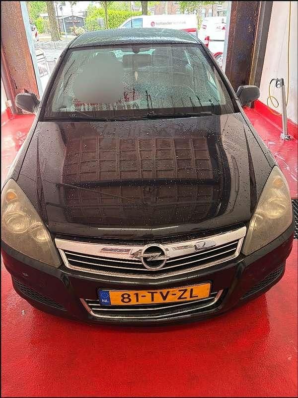 Zwart Gebruikt 2007 Opel Astra Business Hatchback | € 1.500 (Eerlijke prijs) - Afbeelding 1/4