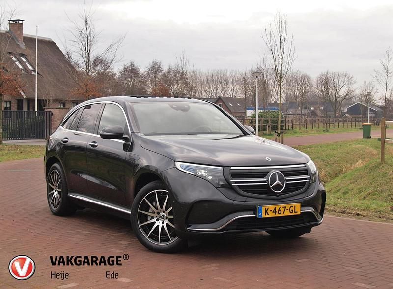 Grijs Occasion 2020 Mercedes EQC400 Business SUV | € 32.490 (Iets duurder) - Afbeelding 1/4