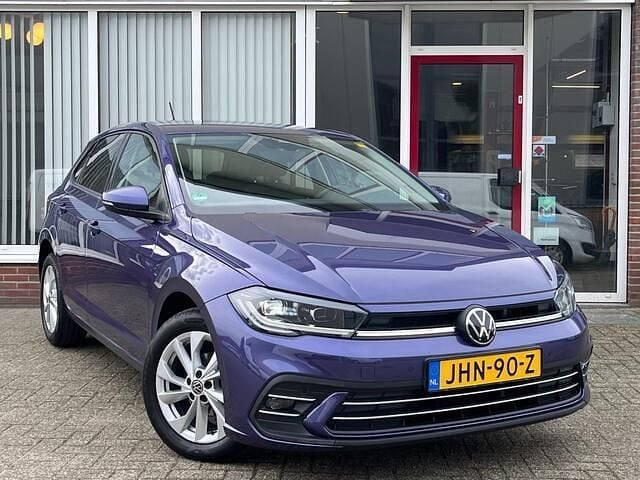 Paars Gebruikt 2022 VW Polo Business Hatchback | € 18.450 (Goede deal) - Afbeelding 1/4