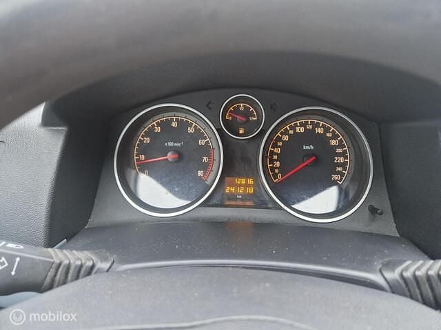 Occasion Opel Astra Edition 105 PK (77 kW) 2007 Zwart Hatchback