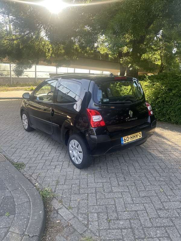 Zwart Gebruikt 2008 Renault Twingo Authentique Hatchback | € 1.999 (Eerlijke prijs) - Afbeelding 1/4