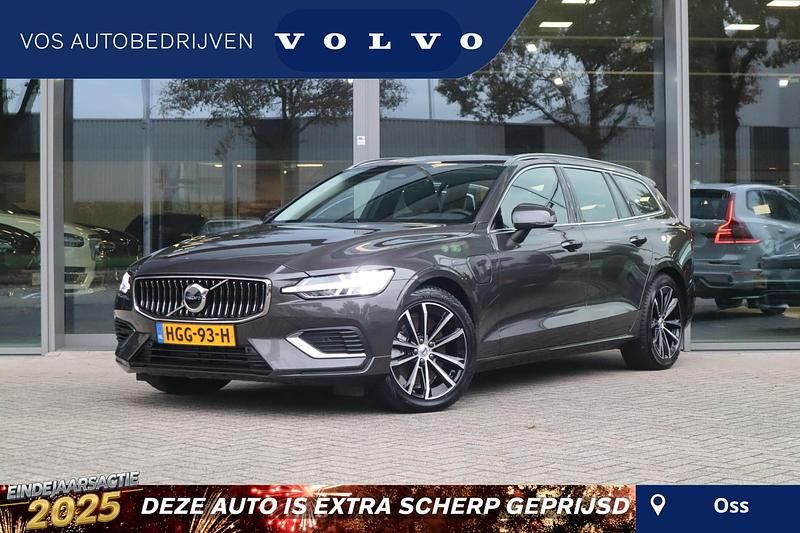 Grijs Gebruikt 2022 Volvo V60 Stationwagen | € 41.950 (Eerlijke prijs) - Afbeelding 1/4