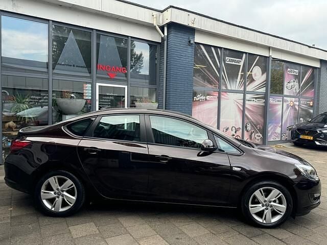 Occasion Opel Astra 140 PK (102 kW) 2014 Bruin Sedan