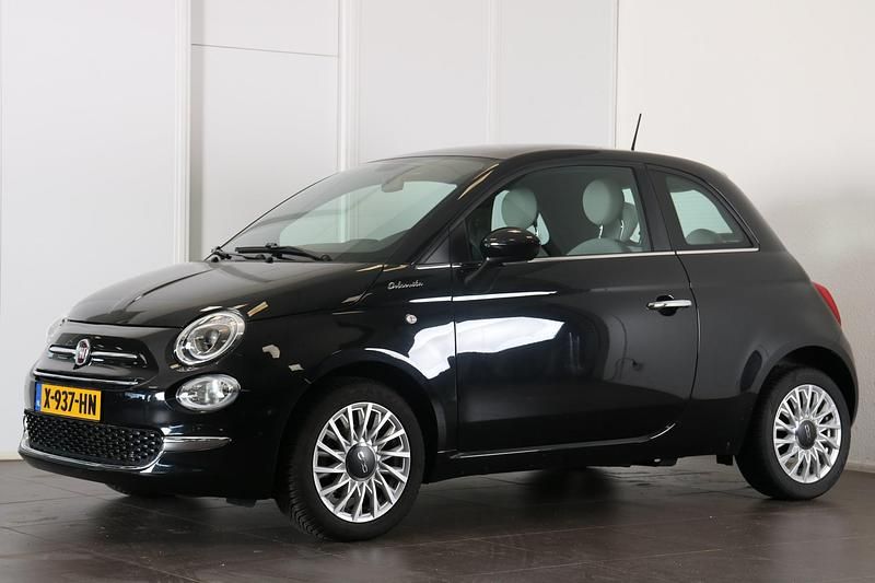 Zwart Occasion 2023 Fiat 500 Dolcevita Hatchback | € 14.395 (Eerlijke prijs) - Afbeelding 1/4