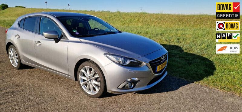 Grijs Gebruikt 2014 Mazda 3 Hatchback | € 14.750 (Duur) - Afbeelding 1/4