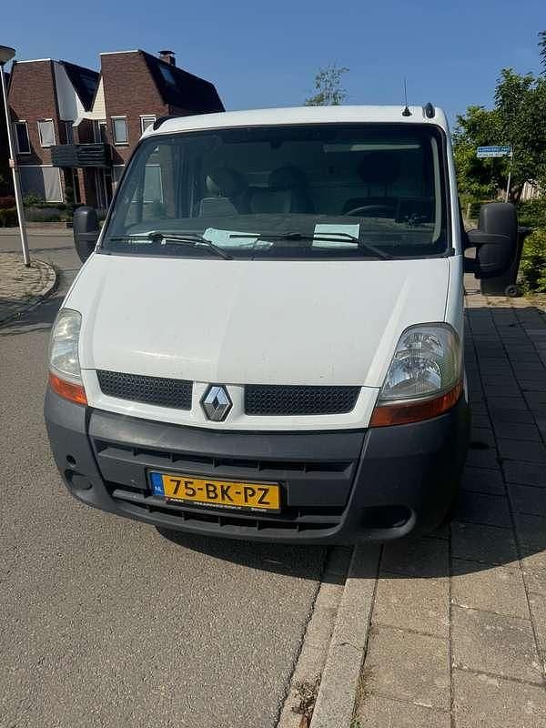 Wit Gebruikt 2004 Renault Trafic Van | € 4.000 (Duur) - Afbeelding 1/4