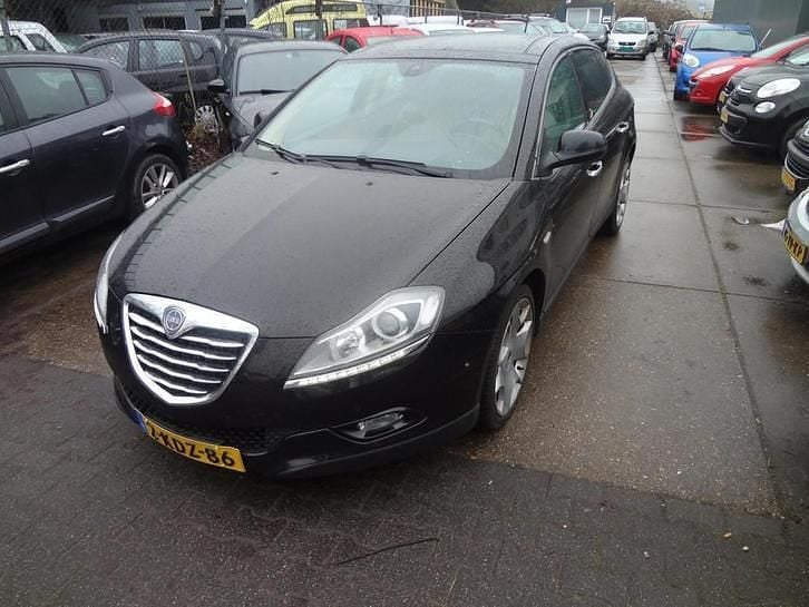 Occasion Lancia Delta Platinum 140 PK (102 kW) 2013 Zwart Hatchback