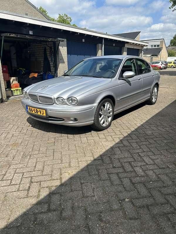 Gebruikt 2002 Jaguar X-type Sedan | € 5.750 (Iets duurder) - Afbeelding 1/4